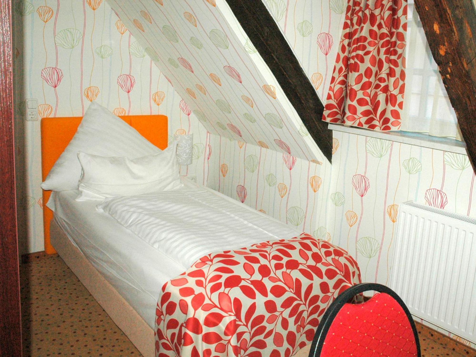 Maerchenhotel Bergen Auf Rugen Room photo