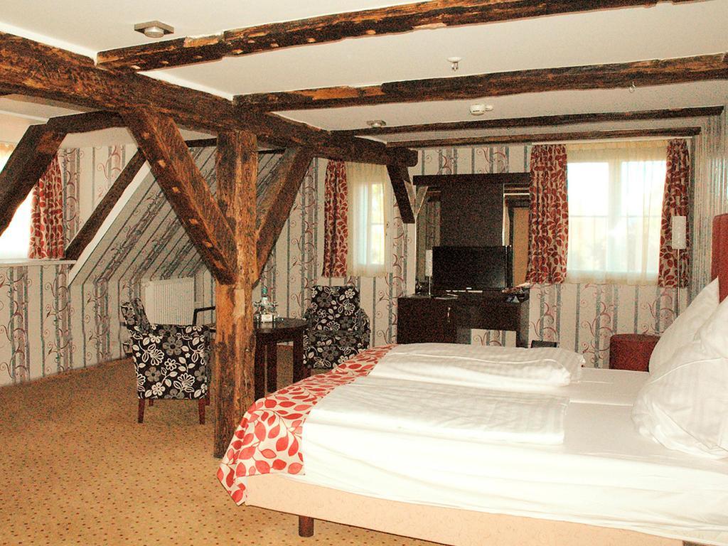 Maerchenhotel Bergen Auf Rugen Room photo